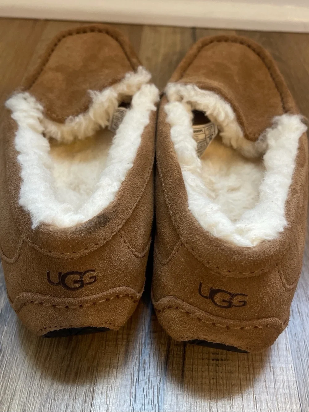 UGG SCALLOPED MOC Girls  SLIPPER SUEDE CHESTNUT Size 4